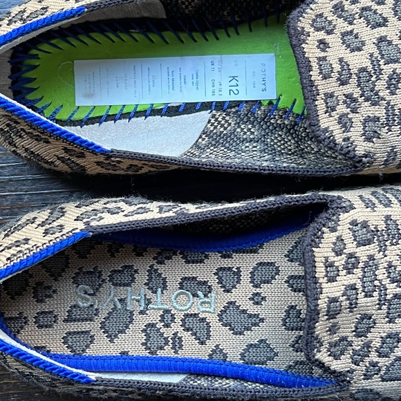 Kids’ Rothy’s Loafer - Picture 4 of 4